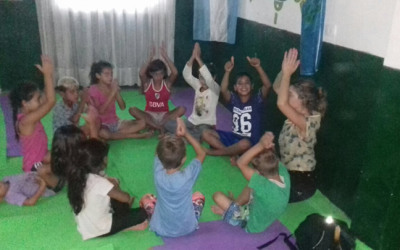 Los peques dicen Namasté